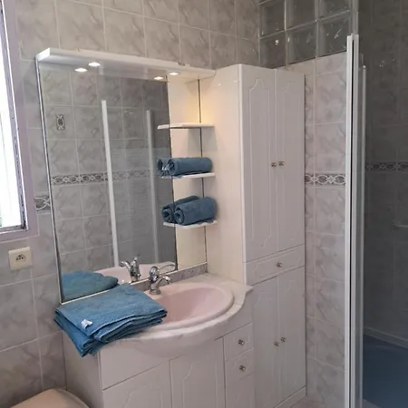 Appartement Avec Extérieur Et Parking Gratuit