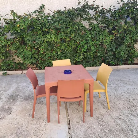 Appartement Avec Extérieur Et Parking Gratuit *