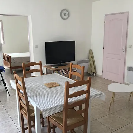 Avec Extérieur Et Parking Gratuit