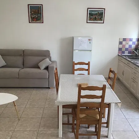 Appartement Avec Extérieur Et Parking Gratuit