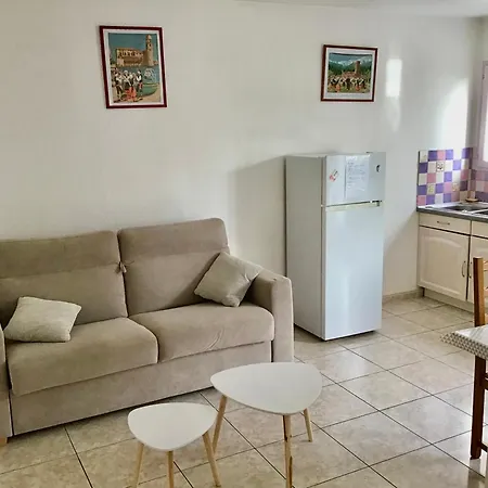 Avec Exterieur Et Parking Gratuit Apartment