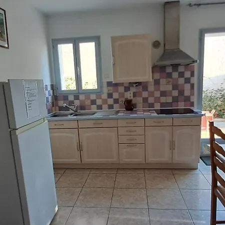 Appartement Avec Exterieur Et Parking Gratuit Perpignan